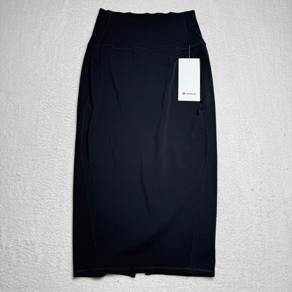 Lululemon Womens Nulu Slim Fit High Rise Skirt Black Size 6 Midi Classic Stretch - Picture 2 of 8